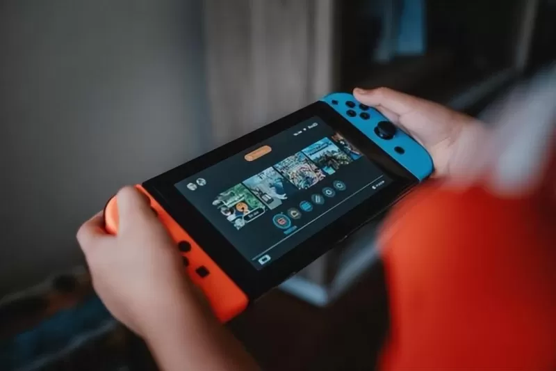 港版限定Switch，凭什么让游戏机都香起来了？-switch游戏下载社区