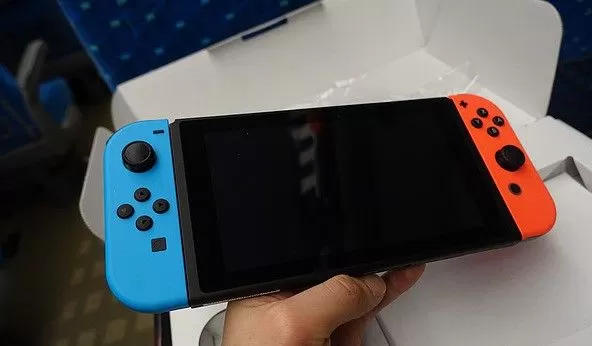手机注入Switch，当游戏机被遥控改写命运-switch游戏下载社区